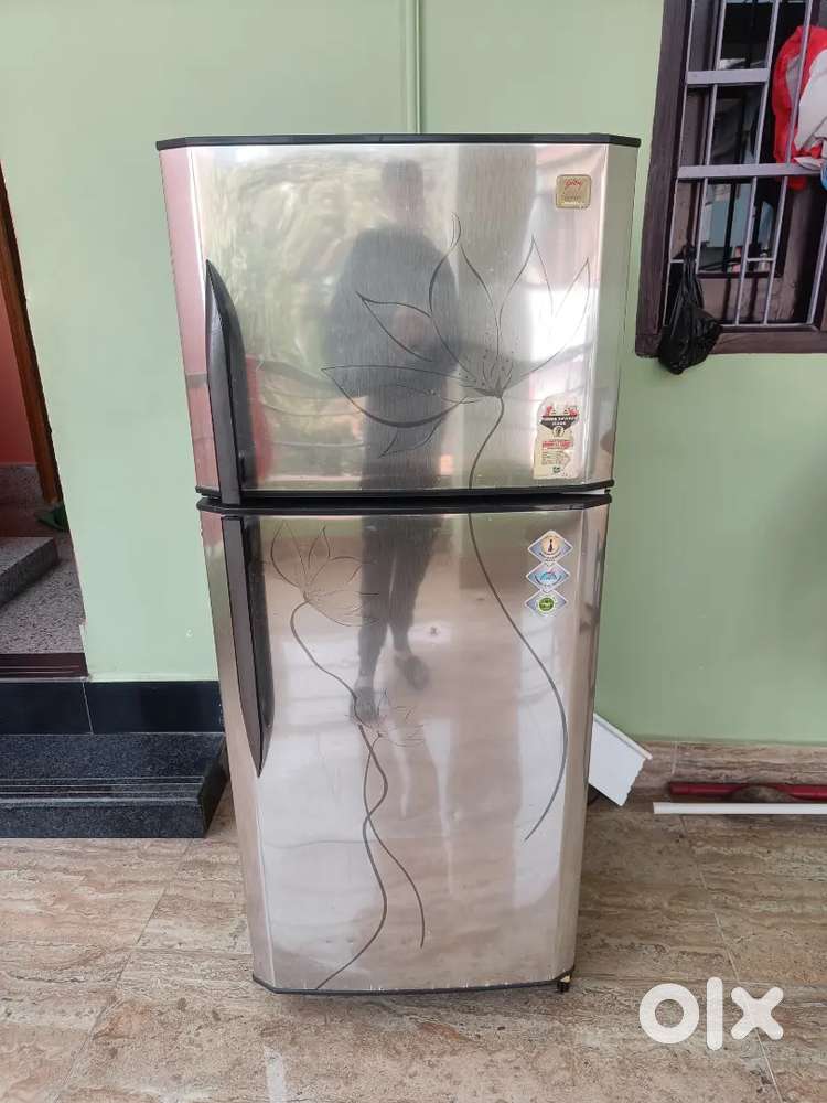 Godrej Double Door Fridge in good Working condition