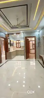 3 BHK Semi Furnish Flat with Lift & Car Parking Near Dwarka Mor 102