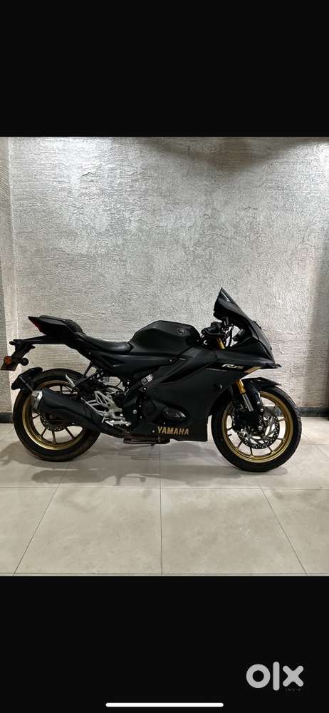 FOR SALE : YAMAHA R15 V4