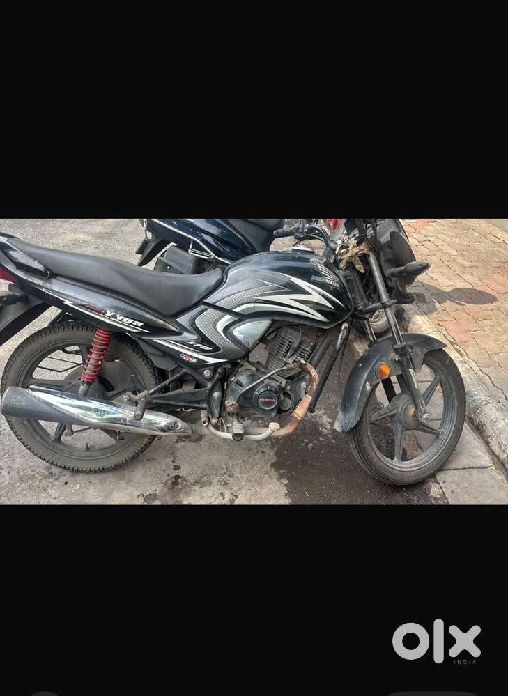 ધરધરાવ નવી કન્ડિશન માં ગાડી વેચવાની છે