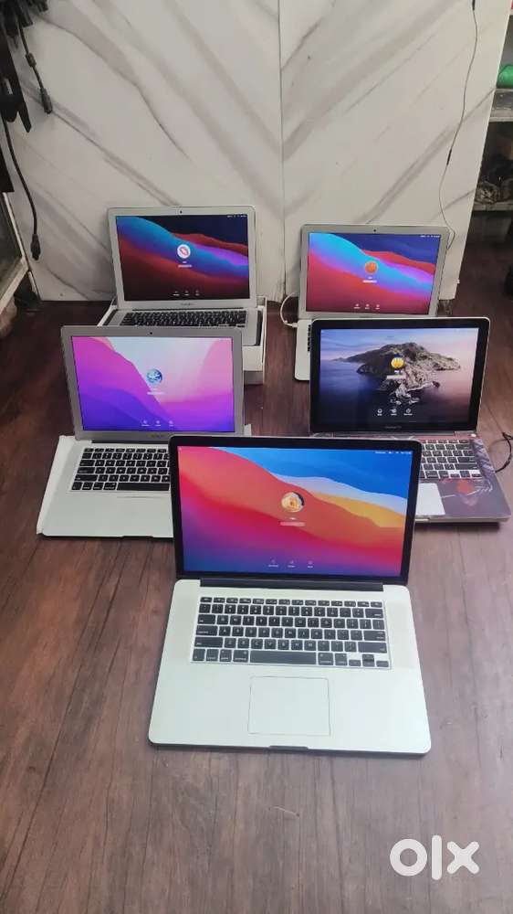 5 mac book laptop lot