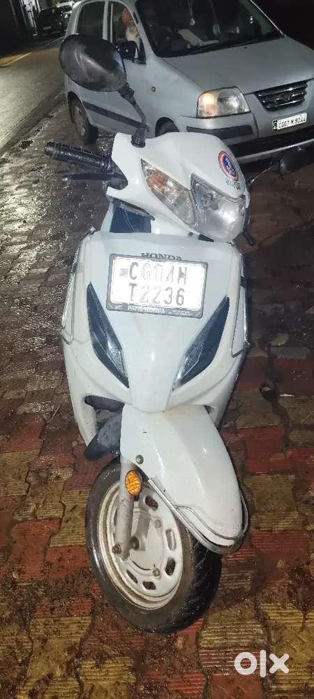 Activa 6g 1 owner peral white  bechna h