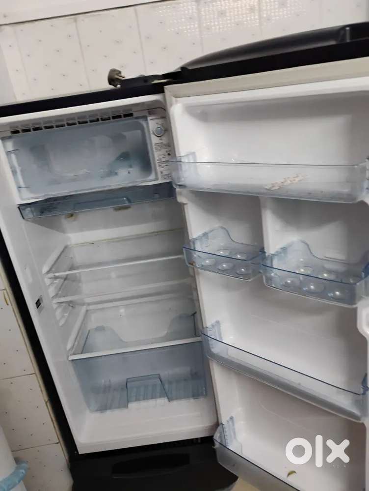 Excellent condition fridge for sale