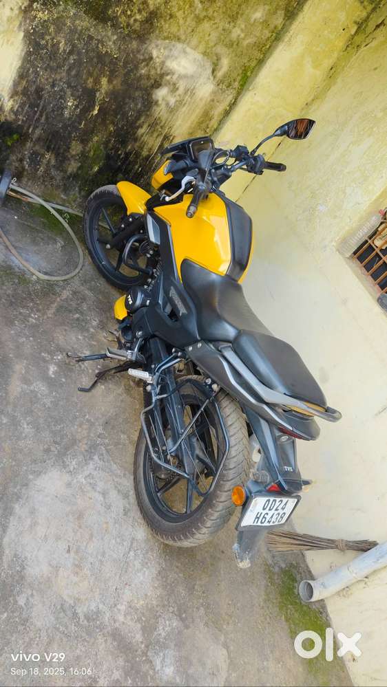 TVS Raider 125