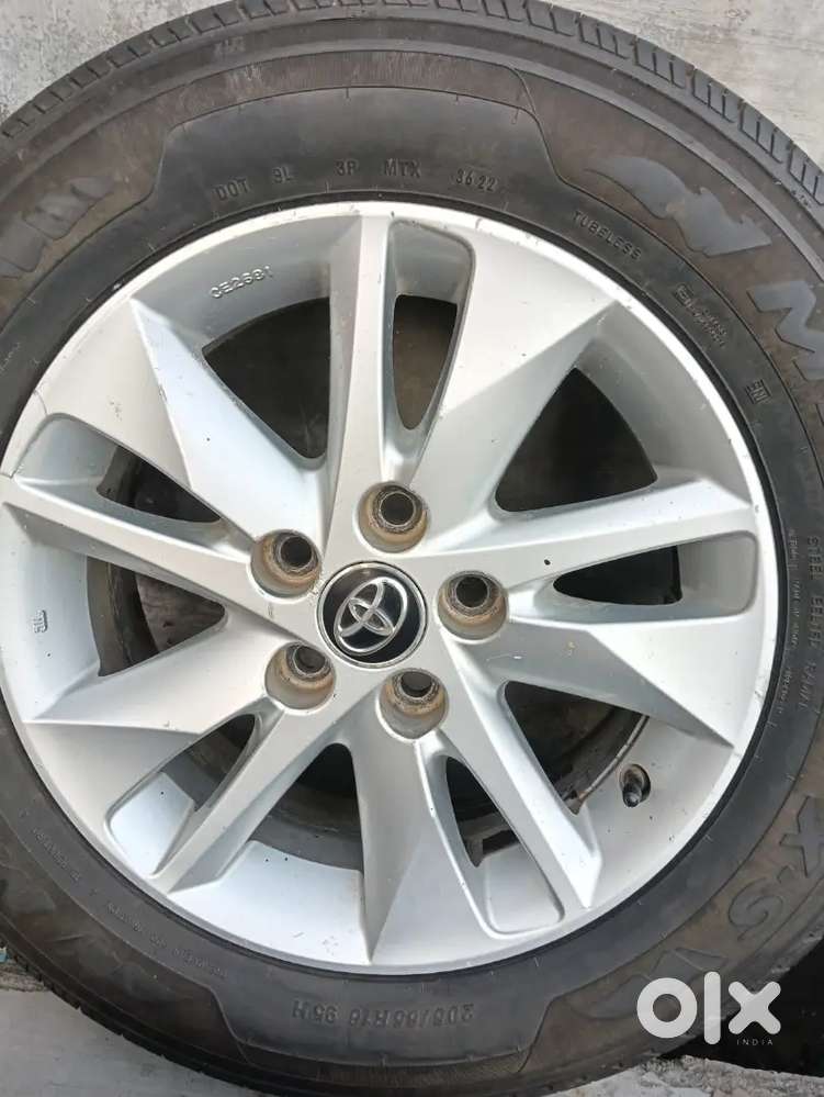 Toyota Innova Crysta