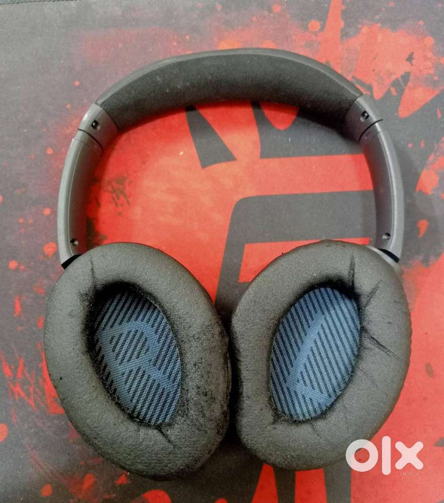 Bose SoundLink Wireless Around-Ear Headphones with Mic (Black)