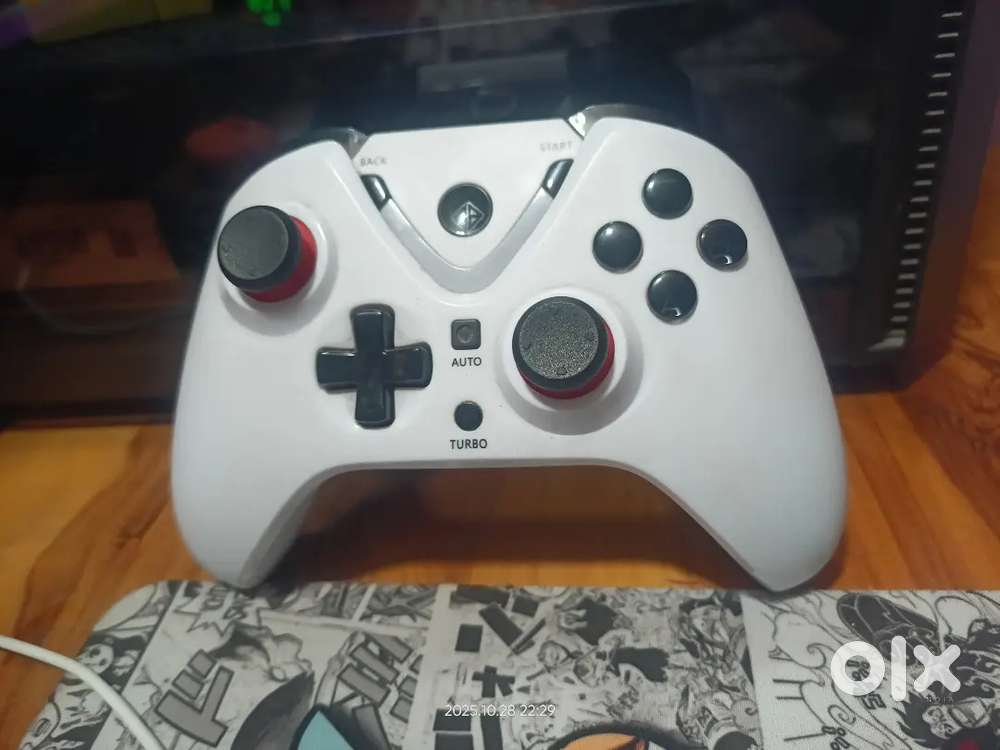 Model:Cosmic Byte ARES Wireless Controller