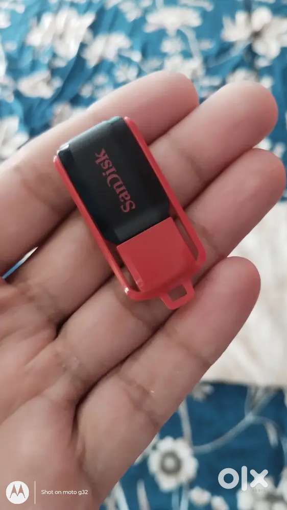 Pen drive bechna hai