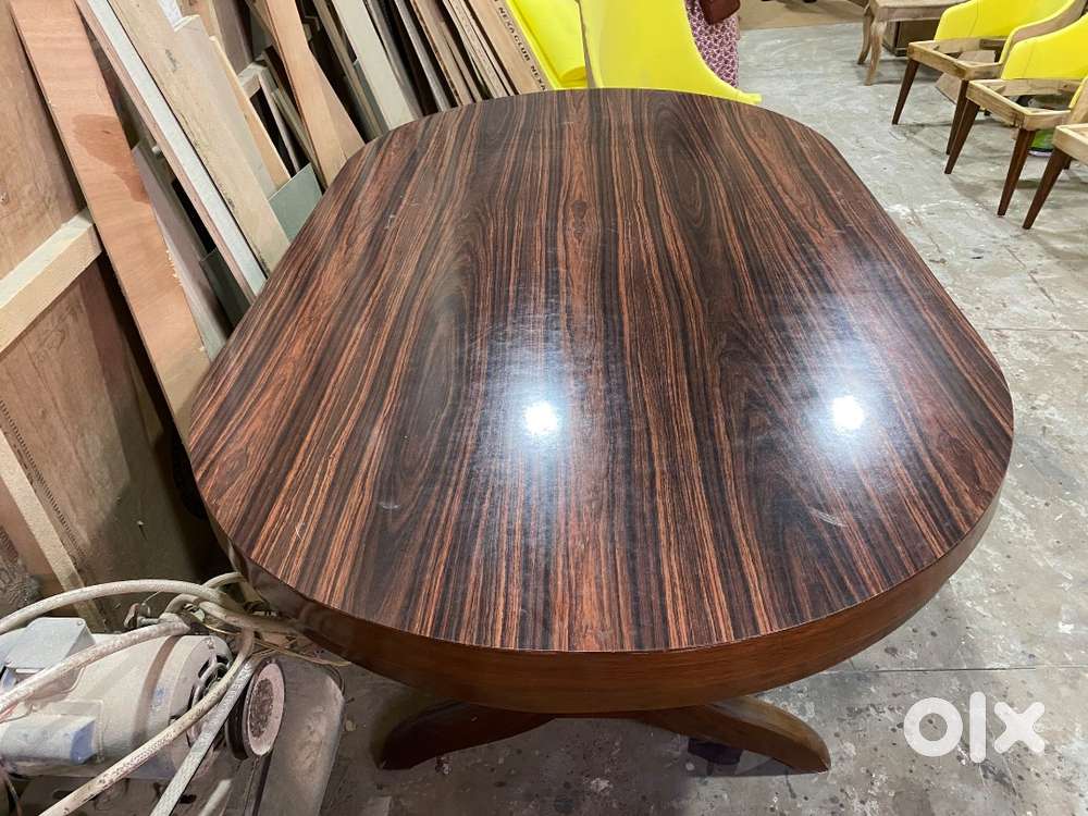 Dining table + 6 chairs