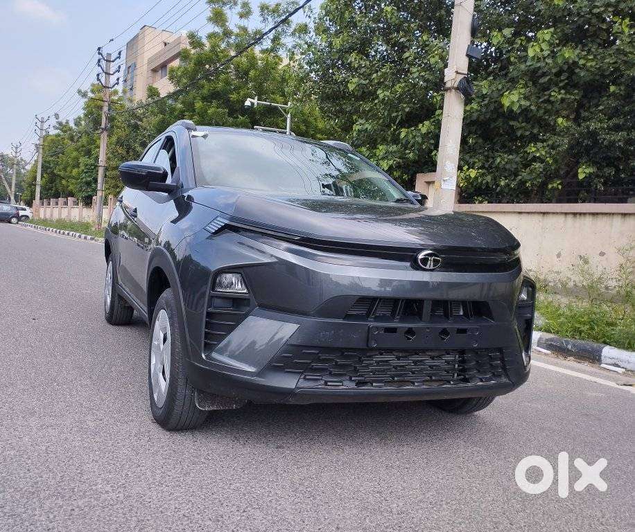 Tata Nexon Smart Plus S 1.2 Revotron Petrol 5 MT, 2025, CNG & Hybrid..