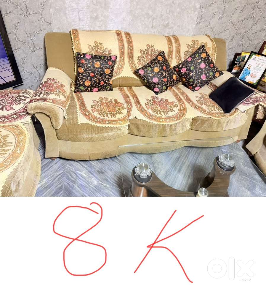 7 seater Sofa, Centre table, Dinning Table, Almirah, Washing Machine