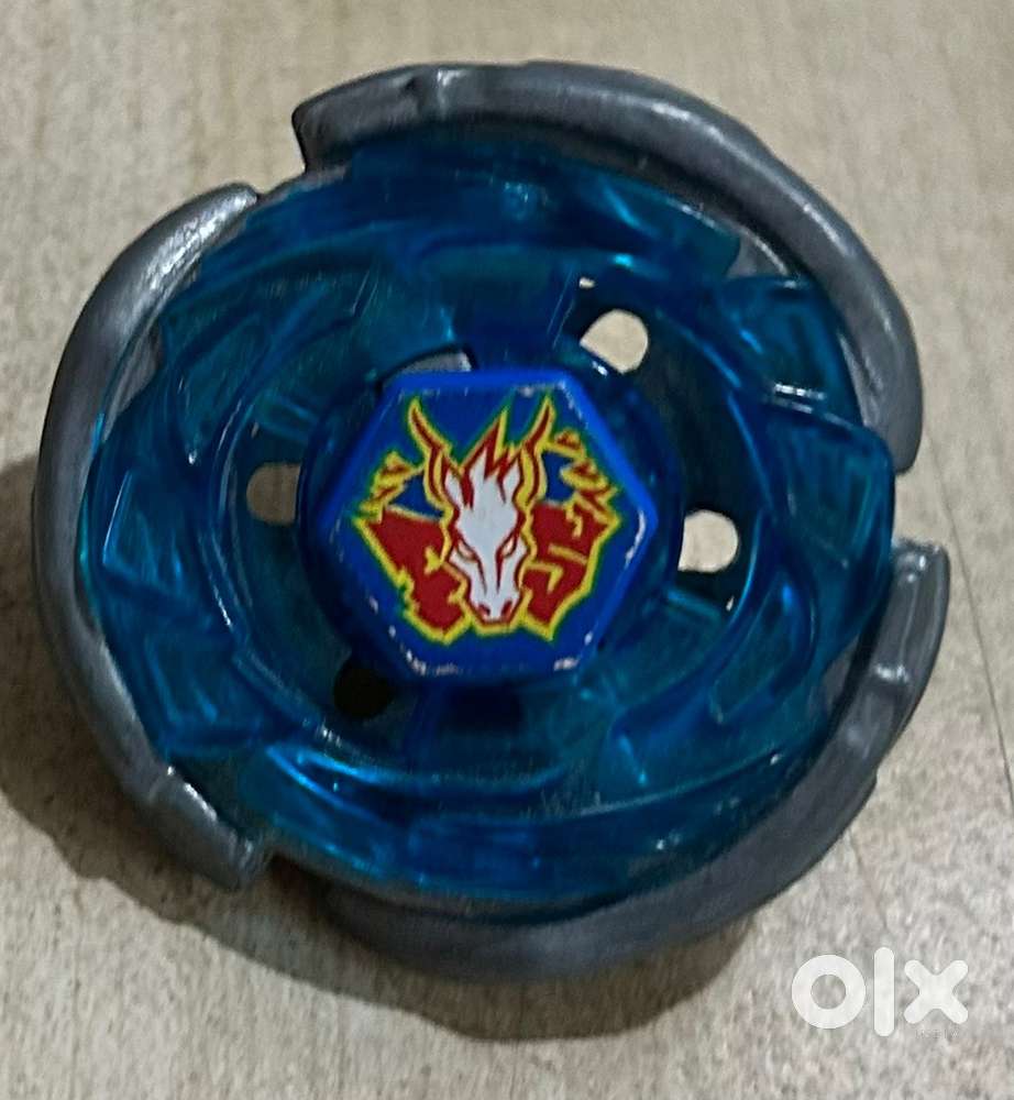 Beyblade storm pegasu original takara tomy with string launcher