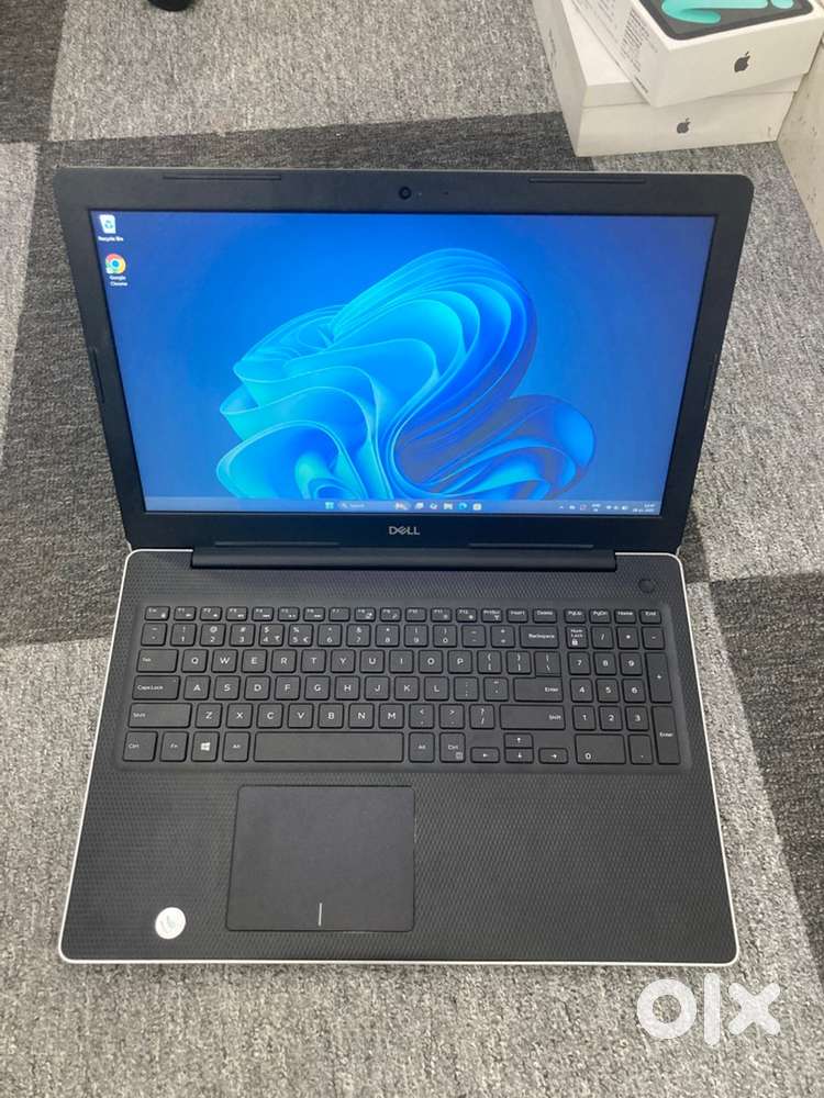 Dell Inspiron /7thgen/15inch/i3/256SSD/12gb/with Bill and warranty