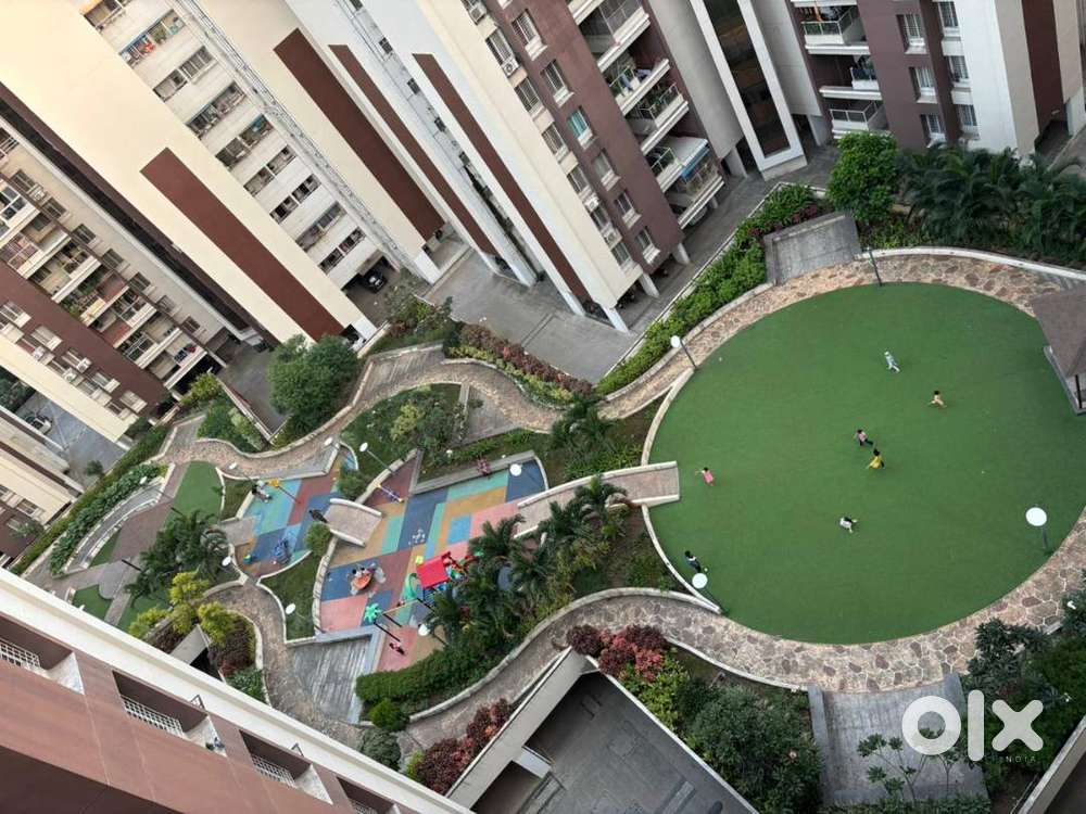 SEMI FURNISHED 3BHK FLAT WITH ALL AMENITIES