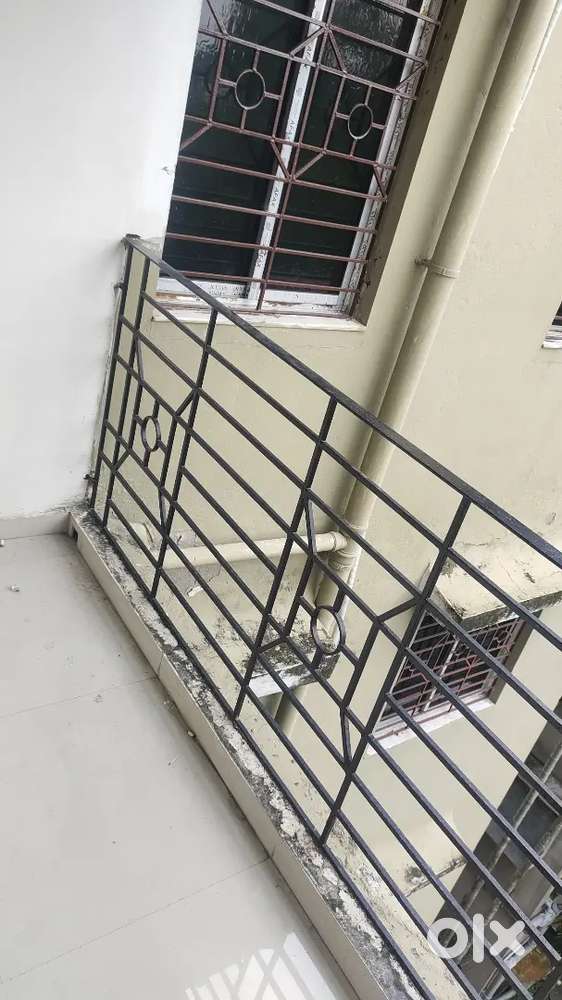 Flat for urgent sale ready to move