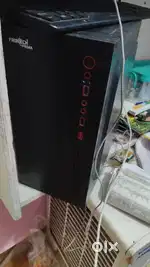 12 GB raim hai core i5 hai 6 generation hai 1 sal ka Purana hai use n