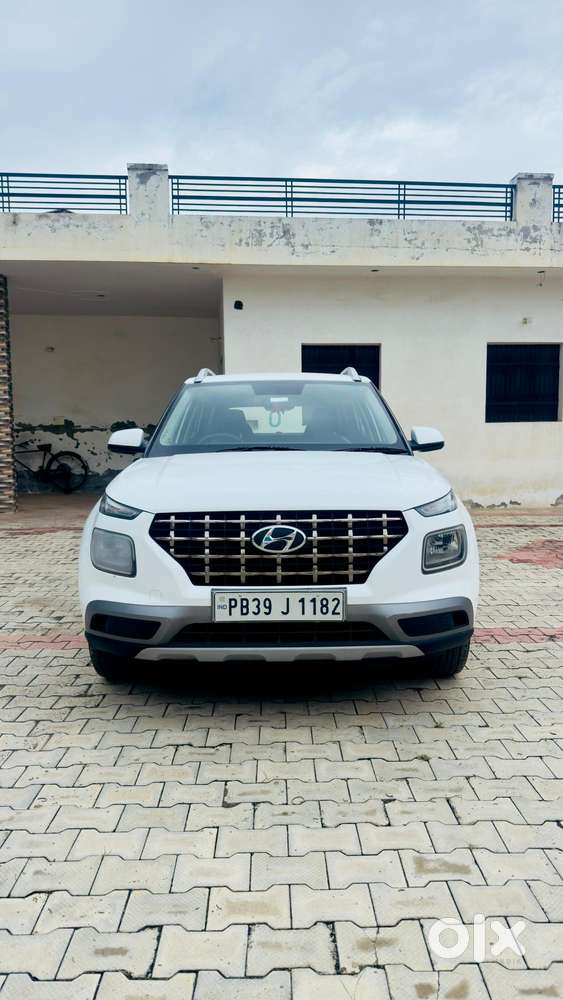 Hyundai Venue 1.2 S (O), 2020, Petrol