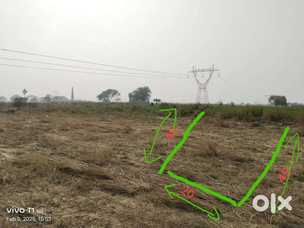 Meri khud ka plot hai money problem hai isliye sell ker raha hu.