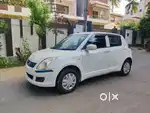 Maruti Suzuki Swift LXI Optional-O, 2011, Petrol