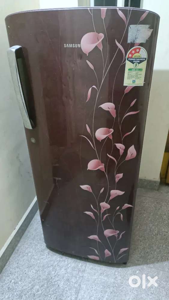 Samsung fridge 180ltr new condition less price
