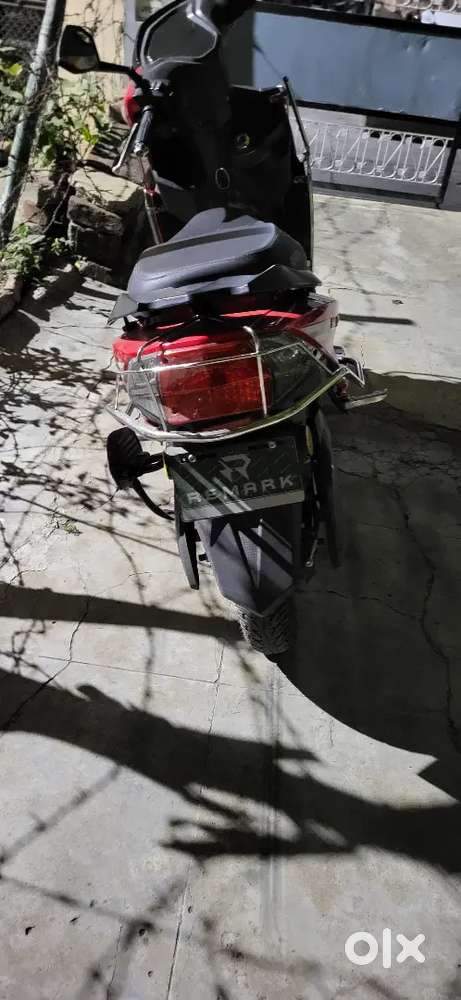 Brand new e-scooty