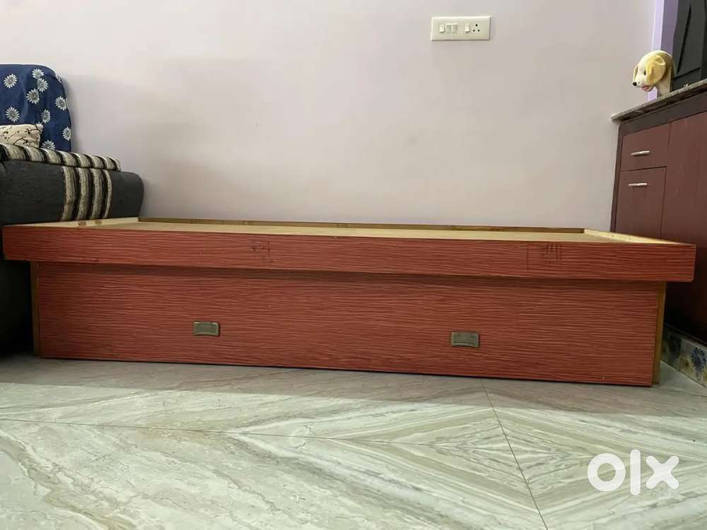 Single cot