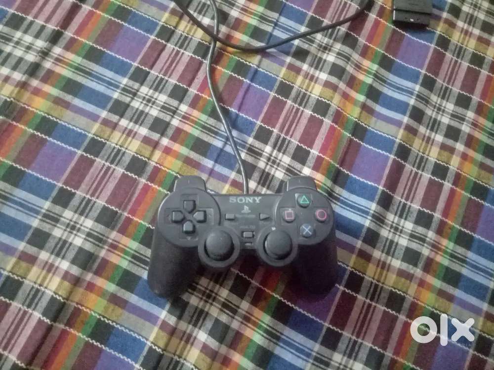 Playstation 2 ( PS2 )