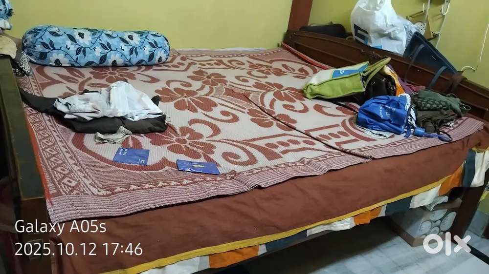 Selling Bed