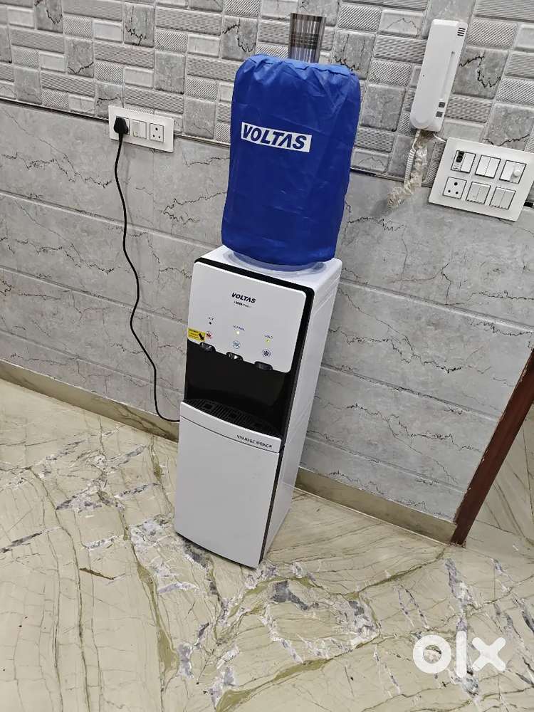 Voltas water dispenser