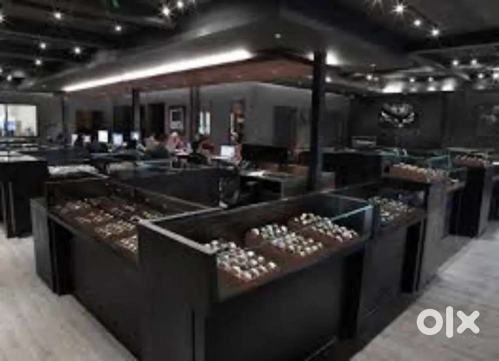 Wanted male / female  showroom counter staffs with food/ stay
