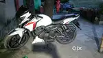 Apache RTR 180 colour white