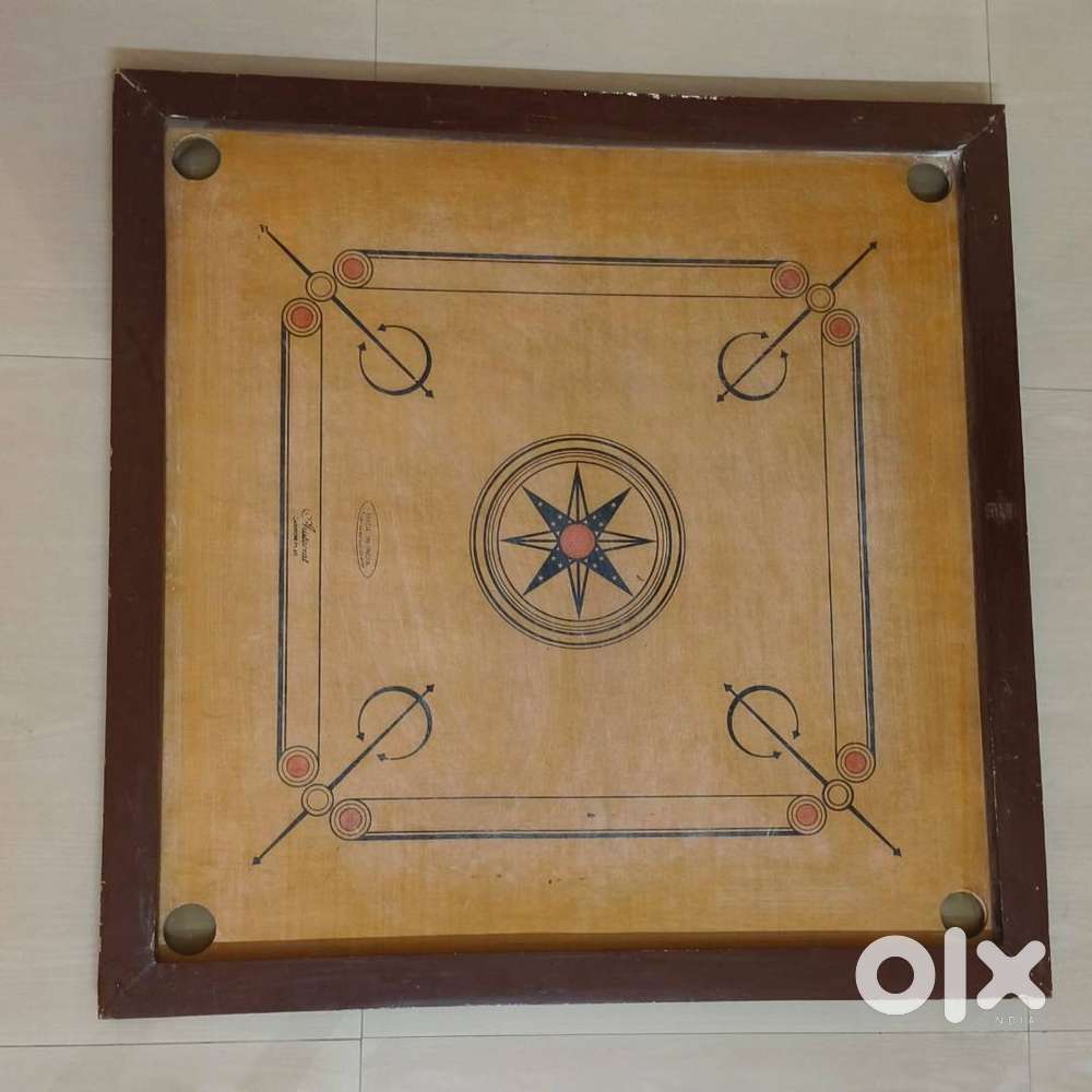 Carom board