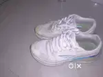 Sport shoes