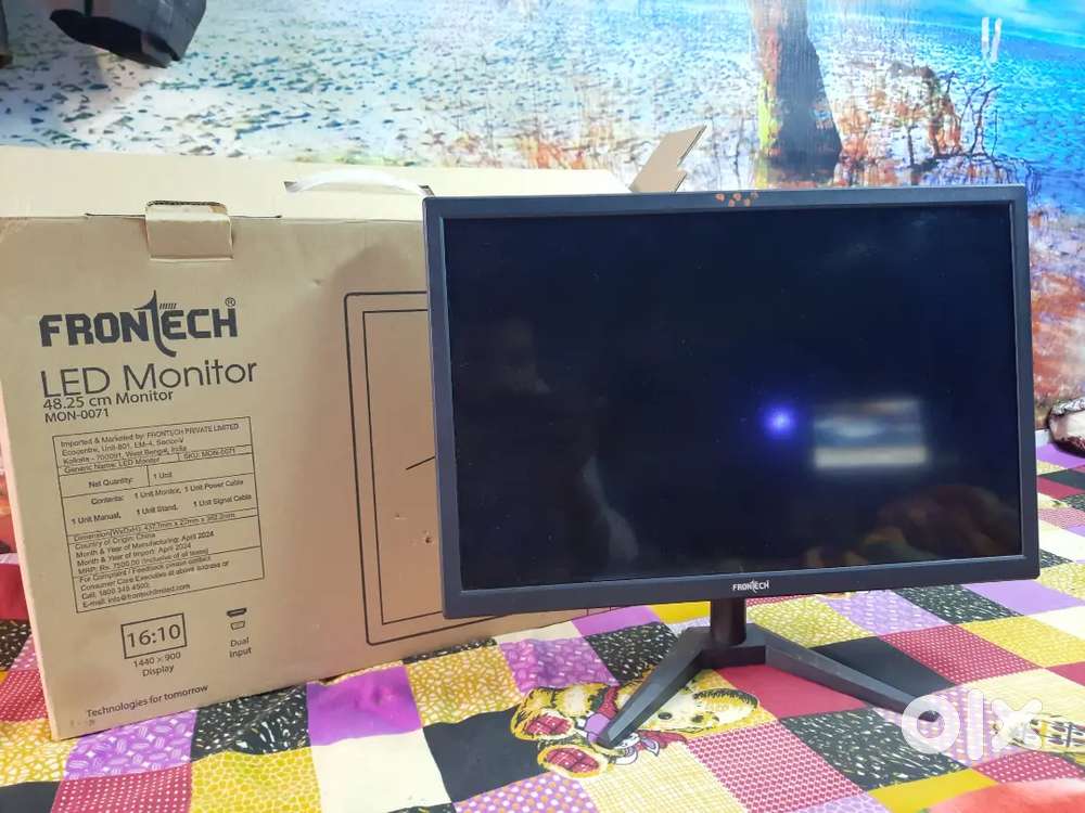 Frontech led monitor  48.25cm monitor 1 year old new condition