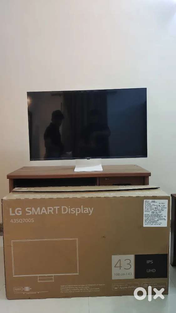 LG 43 4K SMART MONITOR * UHD * USB-C * Boxed*