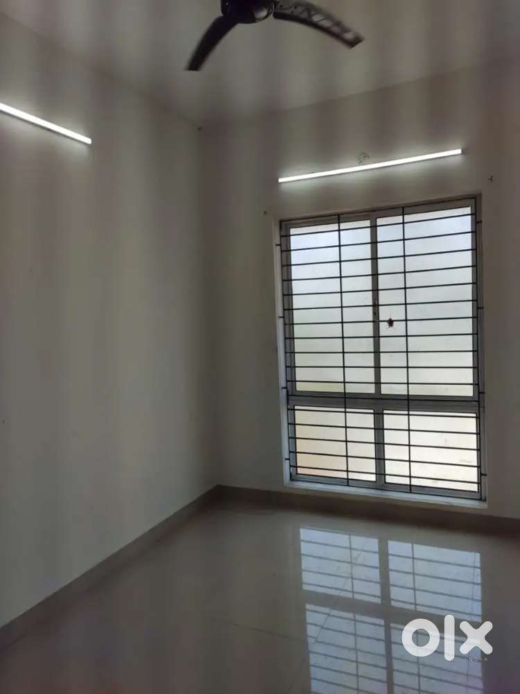 Marimalai Nagar ArunExcelo 1BhK flat for sale.