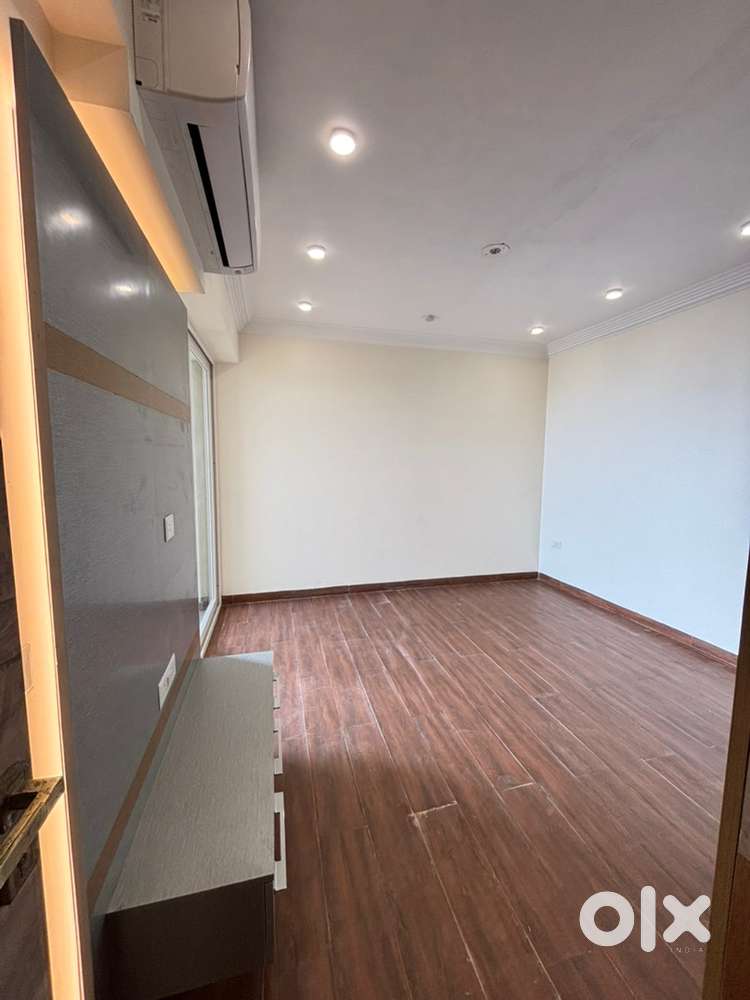 Ownerfree 3 BHK Flat ( Eden court )