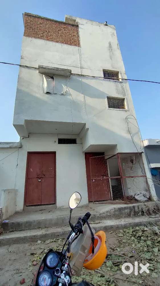 House /godown for sale in laharpur