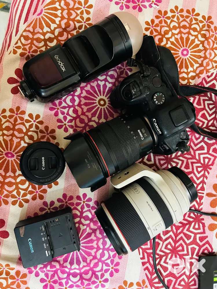 Urgent sell canon r6 camera