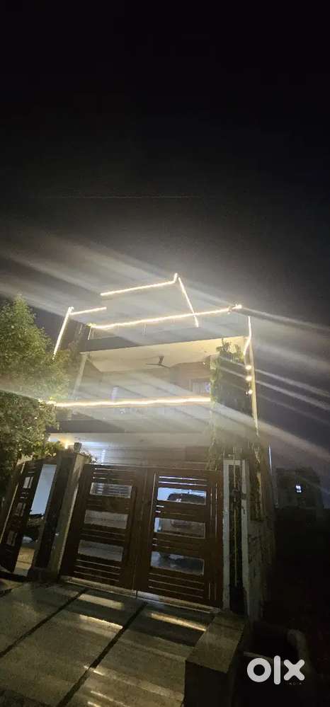 Ground floor for rent in sector 64 fubrished