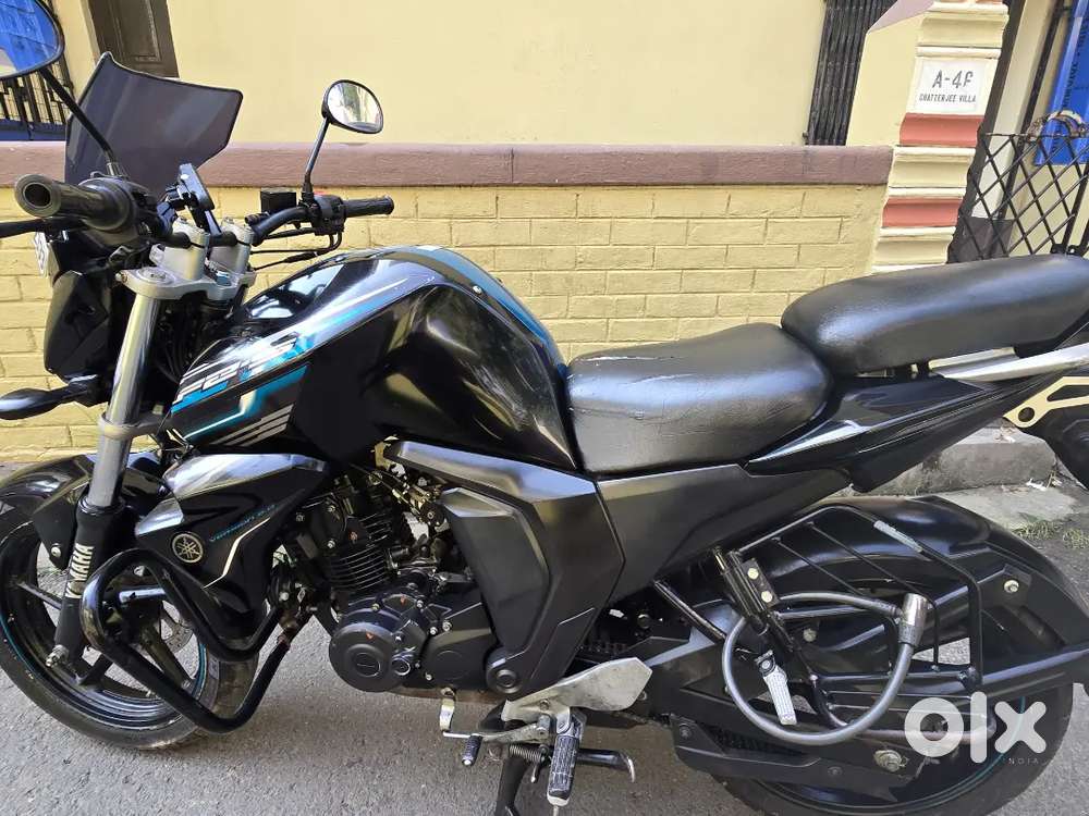 Yamaha FZS Version2 (2015) Immaculate Condition Reliable  51 KMPL
