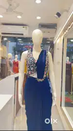 Accountant for full time at ladies boutique. Timing 11 to 8 o clock