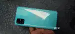 7 year Old phone Orginal Amolied Display in fingerprint New Condition
