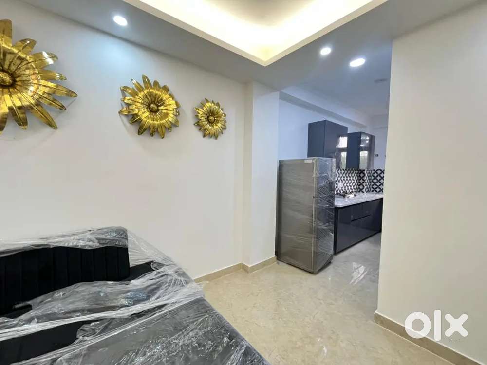 2bhk builder floor in saket
