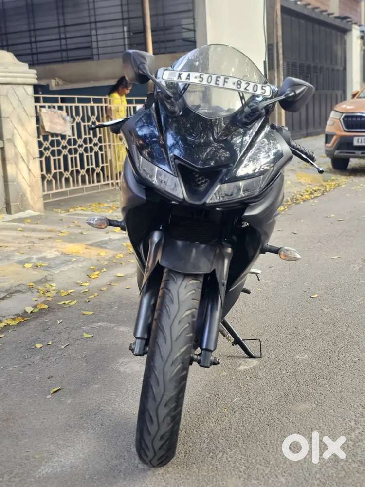 Yamaha R15 V3 2021 model 1st ownar