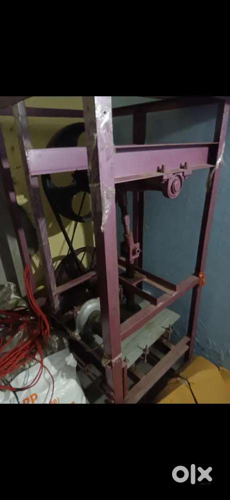 Manufacturing machine