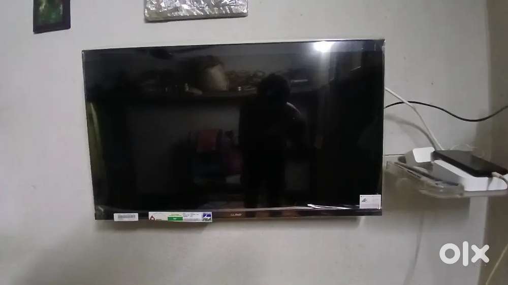 Lloyd Smart TV