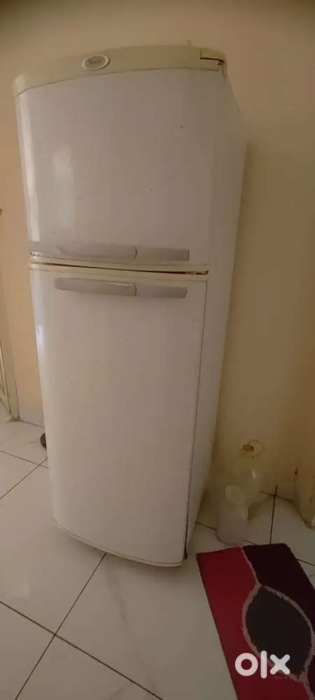 Fridge 275 litre LG