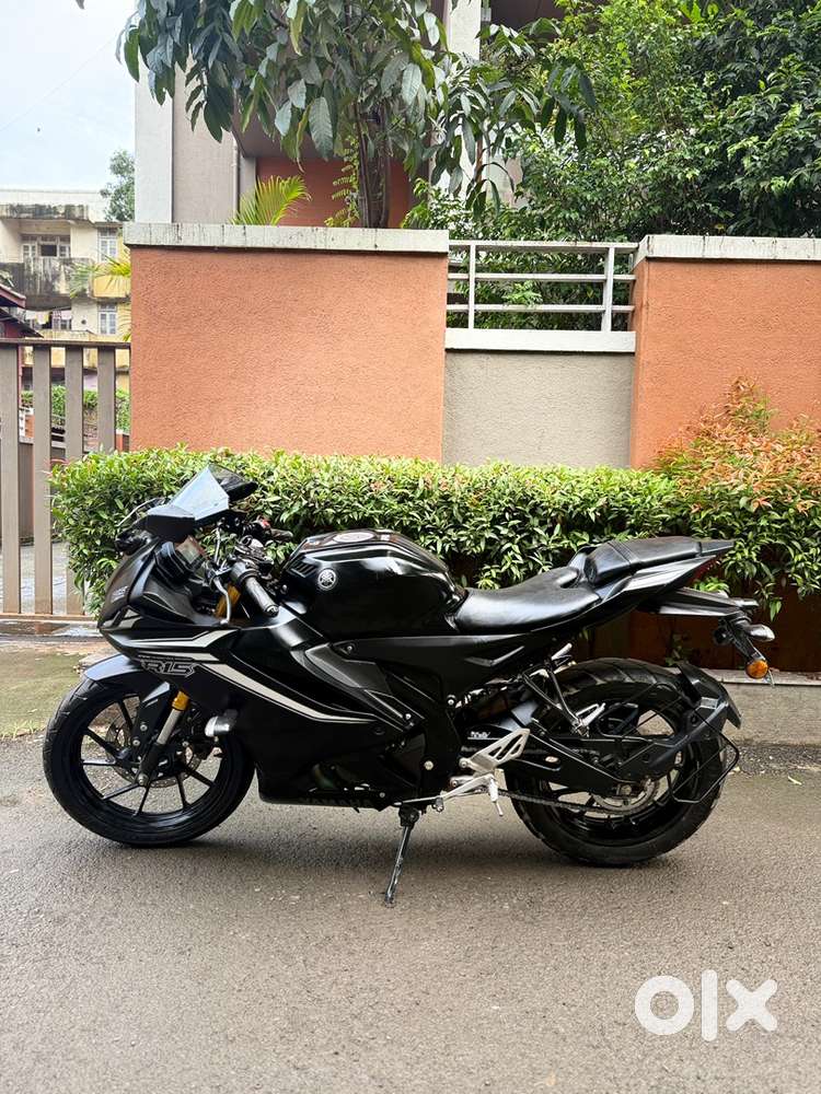 Offering Yamaha R15 Version 4.0 ABS in Pune
