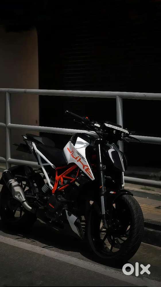 duke 250 Bs6 converted 390  Rate negotible